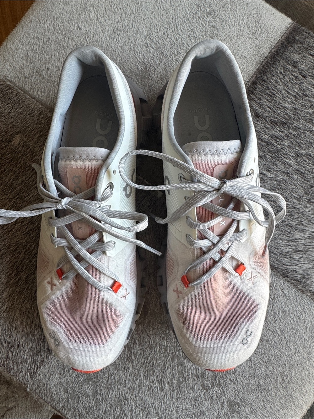 On Running performance running shoes - Picture 5 of 9
